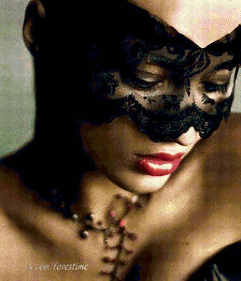 девушка в маске - предпросмотр