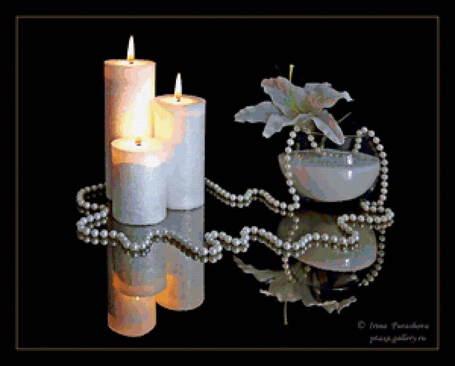 №403175 - отражение, бусы, _irina_, натюрморт, свечи, цветы - предпросмотр