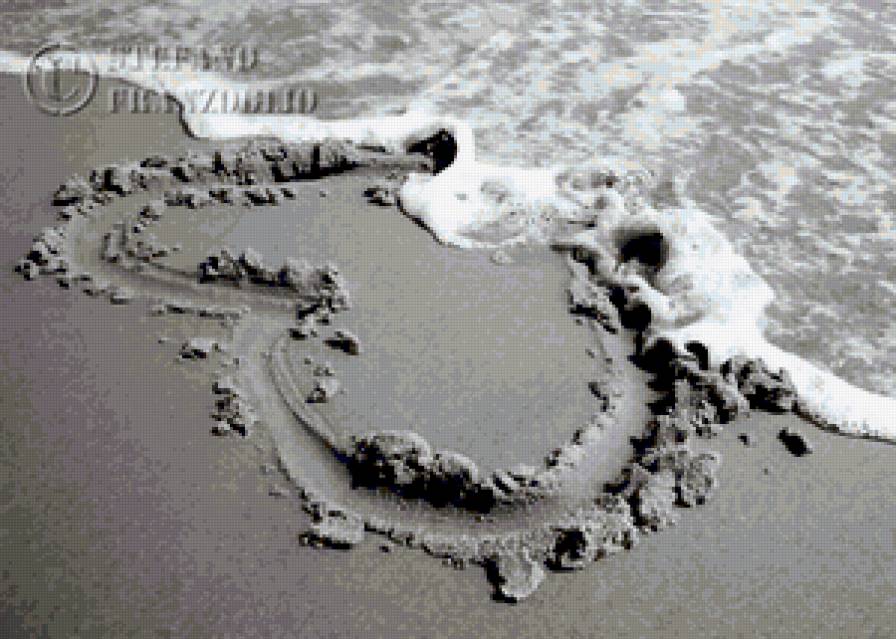 сердце на песке - песок, сердце, море - предпросмотр