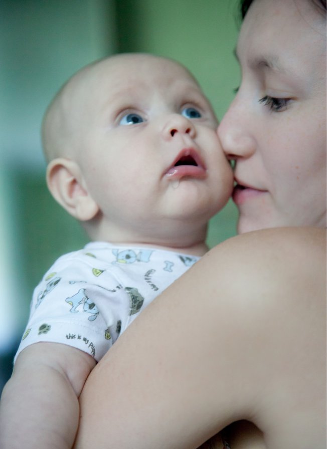 любимая девочка - малышка, мама - оригинал