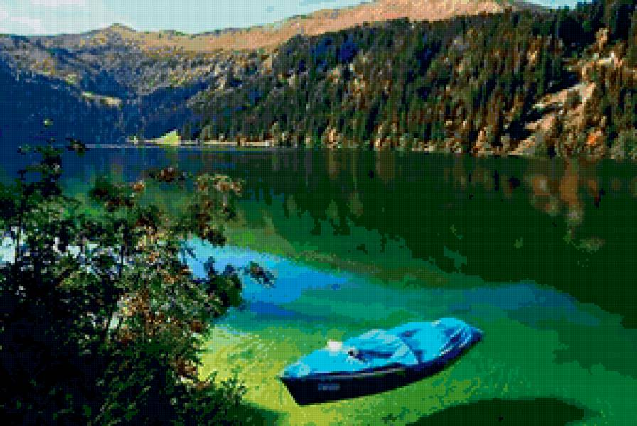 чистое озеро - лодка, природа, вода, озеро - предпросмотр