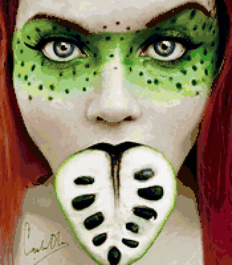 Девушка с зеленым фруктом - предпросмотр