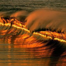 Огненно-золотая волна