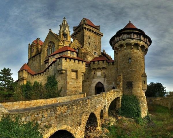 Замок KREUZENSTEI, Австрия - здания, замки - оригинал