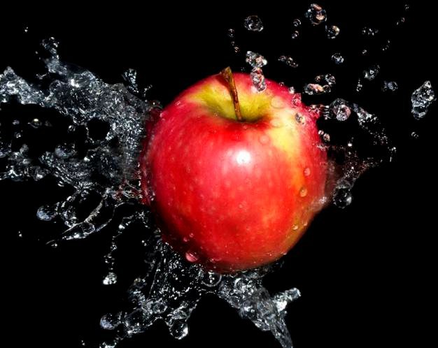 яблоко - фрукты - оригинал