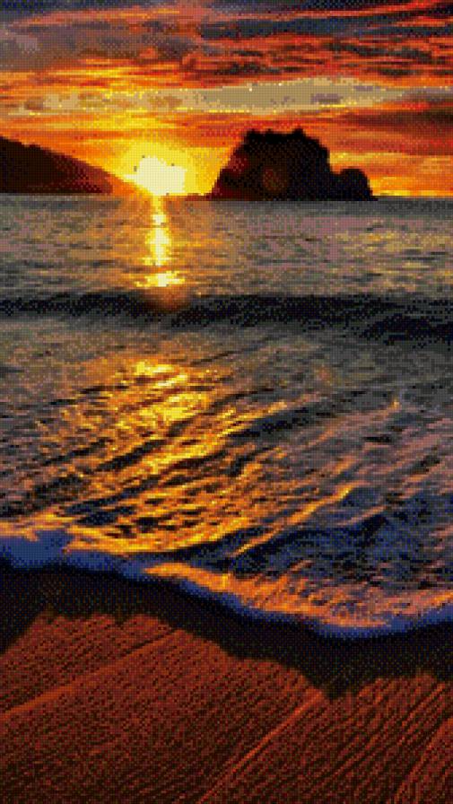 У моря.. - море, закат - предпросмотр