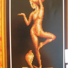 Схема вышивки «девушка с коброй»