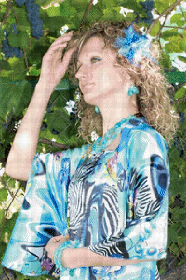 Фото - виноград, девушка - предпросмотр