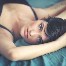 Схема вышивки «Роковая женщина»