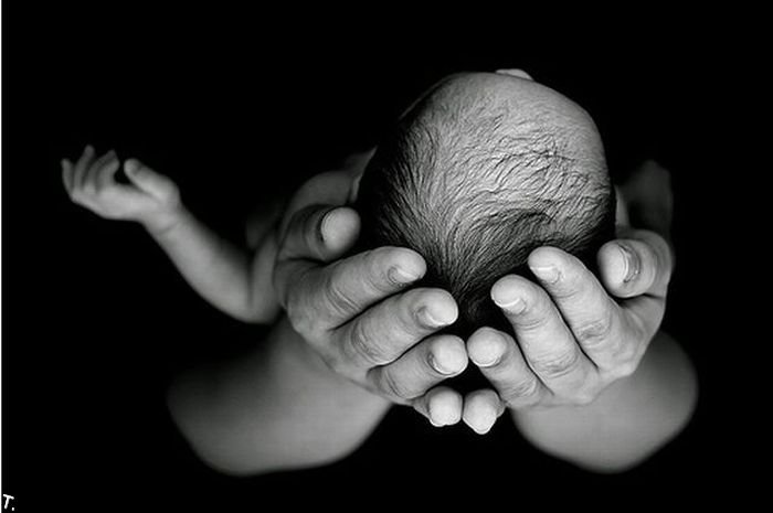 Новая жизнь - младенец, ребенок, черно-белое - оригинал