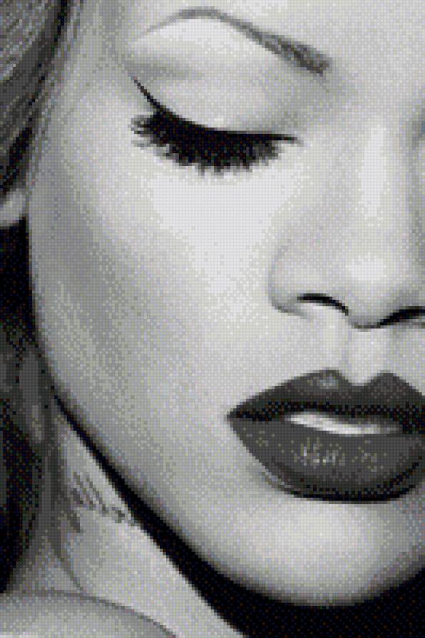 Rihanna - предпросмотр