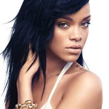 Оригинал схемы вышивки «Rihanna 3» (№493363)