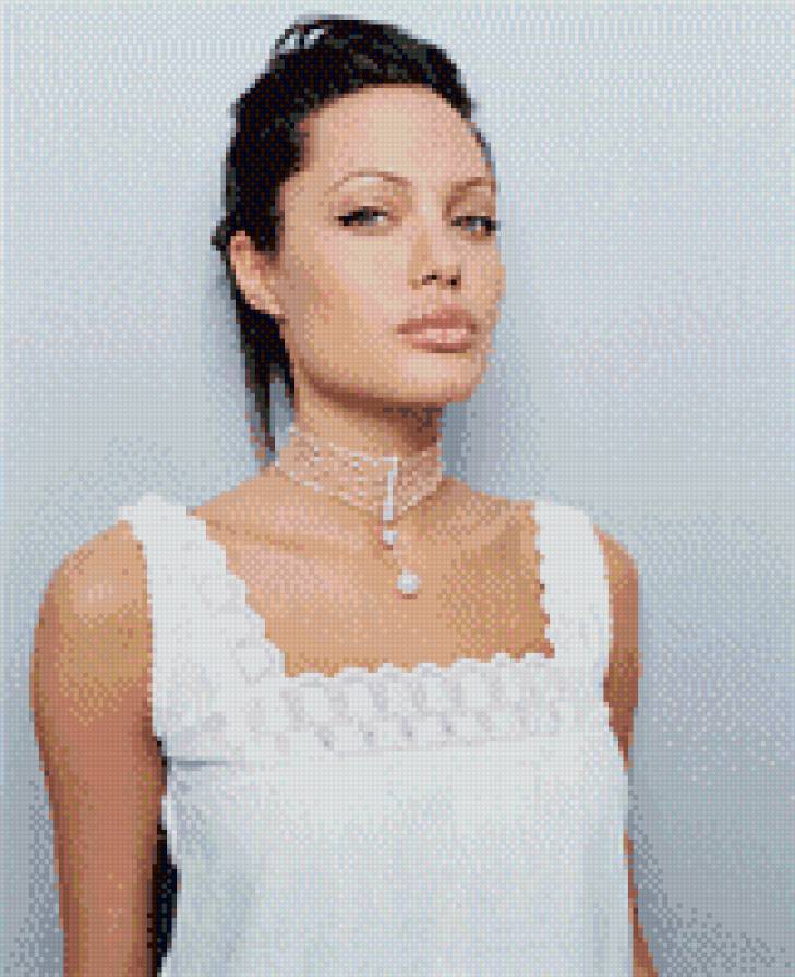 Анджелина - красивая, актриса - предпросмотр