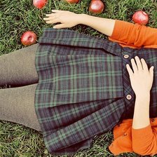 Схема вышивки «Девушка и яблоки»