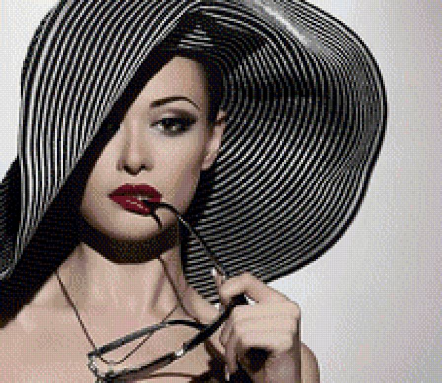 Дама в шляпе - предпросмотр