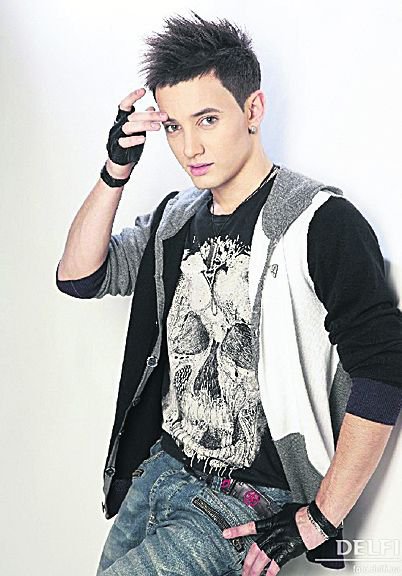 Стас Шуринс - люди, певец - оригинал