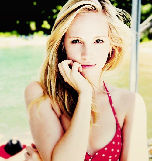 кэндис аккола - керолайн, дневники вампира - оригинал