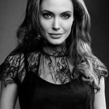 Схема вышивки «Анджелина Джоли»