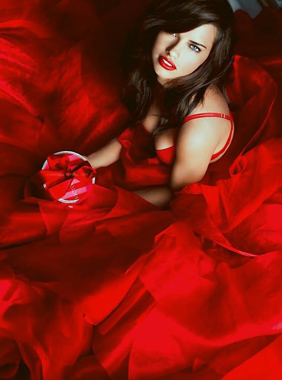 червена красота - жена - оригинал