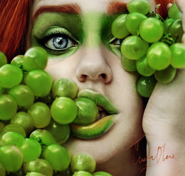 Серия - девушки с фруктами. Зелёный виноград. - зеленый виноград, девушки, серия, фрукты - оригинал