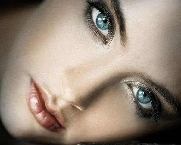 девушка - девушка, лицо, глаза, взгляд, губы, красавица - оригинал