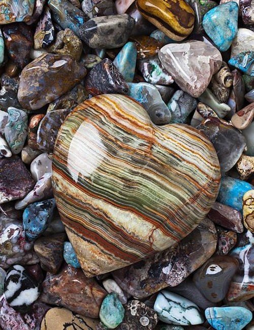 Каменное сердце - сердце, камни - оригинал
