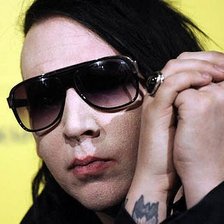 Схема вышивки «Marilyn Manson»