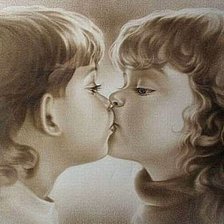 дети поцелуй монохром