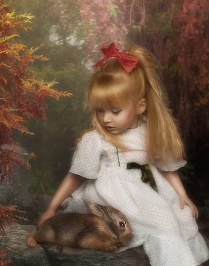 №571244 - кролик, платье, животное, ребенок, осень - оригинал