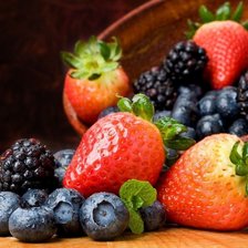 Схема вышивки «клубничка»