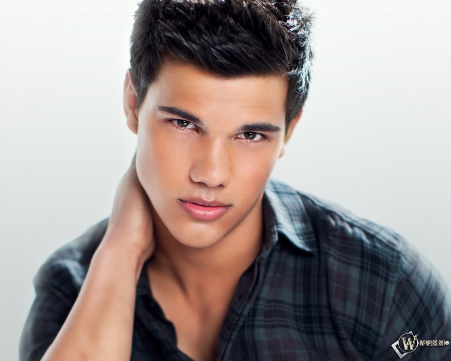 Тейлор Лотнер - оригинал