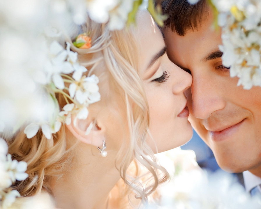 Поцелуй невесты - счастье, нежность, поцелуй, свадьба - оригинал