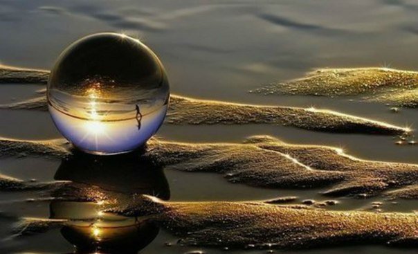 шар на песке - шар, вода, отражение, песок - оригинал