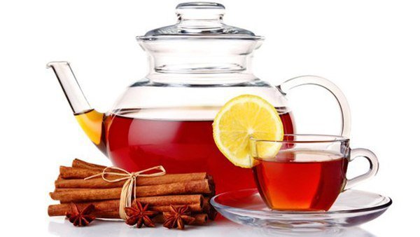 чайник с чаем и чашкой с корицей - чайник, чашки, корица, чай, кухня - оригинал