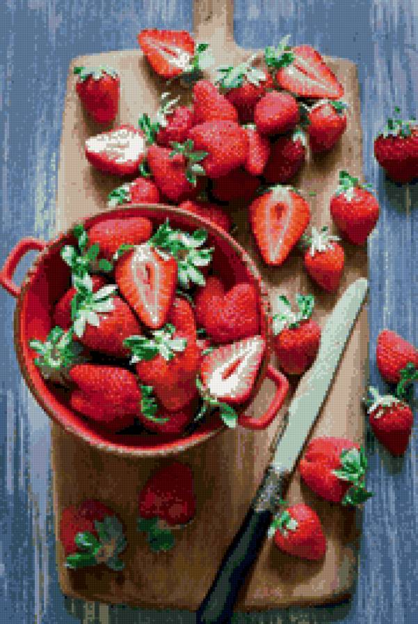 клубника на доске - ягоды, клубника, кухня, еда - предпросмотр