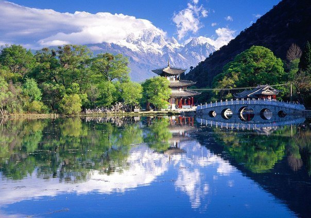 природа в китае - отражение, пагода, небо, река, пейзаж, лето, гора, природа - оригинал