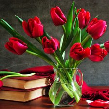 Схема вышивки «тюльпаны»