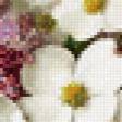 Предпросмотр схемы вышивки «белые цветы в вазе» (№656841)
