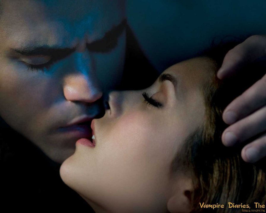 дневники вампира - стефан, поцелуй, елена - оригинал