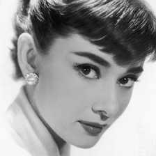 Схема вышивки «Одри Хепберн»