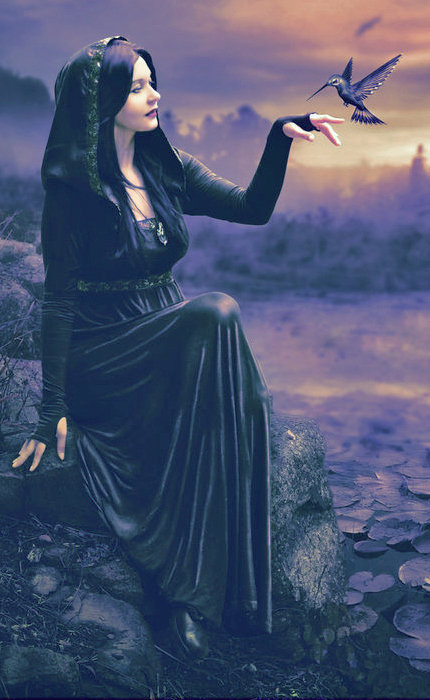 ведьма - магия, девушка - оригинал