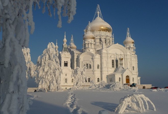 Белогорский монастырь - природа, монастырь, церковь - оригинал