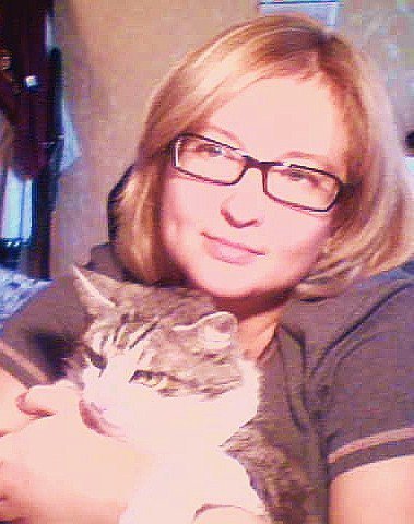 аня с кошкой - оригинал