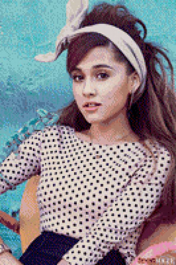 Ариана Гранде - предпросмотр