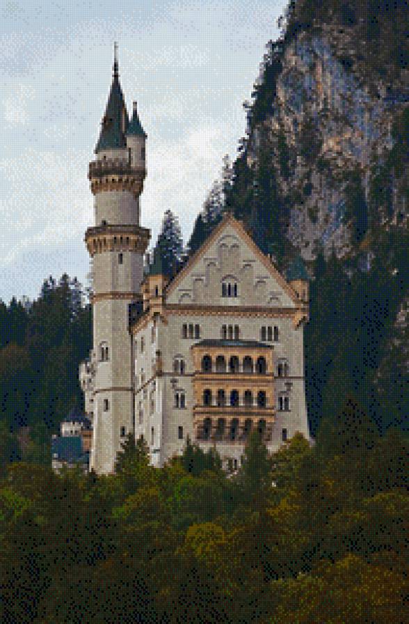 Замок в лесу - предпросмотр