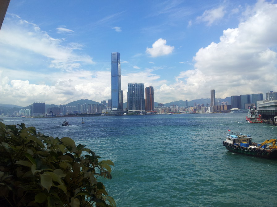 Здание в Гонконге - современность, день, гонконг, море, город - оригинал