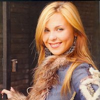 Пелагея - певица, девушка - оригинал