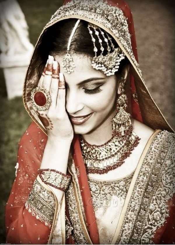 Серия "Индийские невесты". - красота, девушки, индия, невесты, костюм - оригинал
