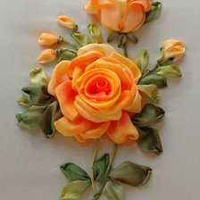миниатюра-желтая роза