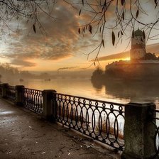 Схема вышивки «осенняя набережная»